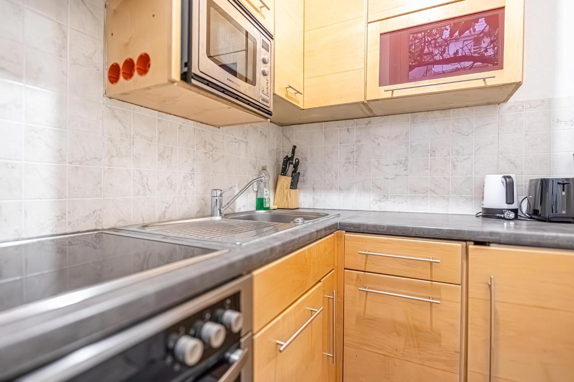Cozy 1br - Perfect For Long Wien